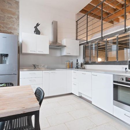 Guestready - Bright And Cosy Loft Near Part Dieu Metro Лион Экстерьер фото